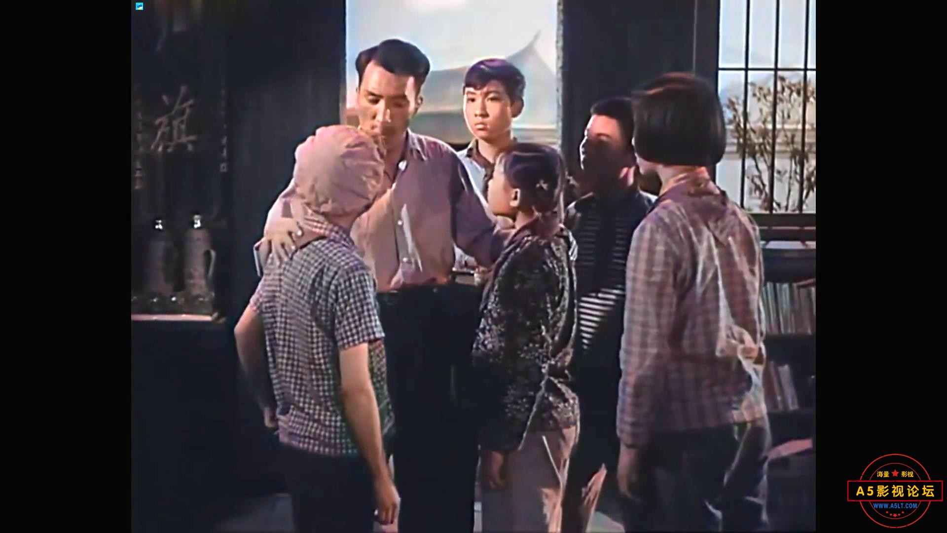 英雄小八路.1961.mp4_20231016_163507354.jpg