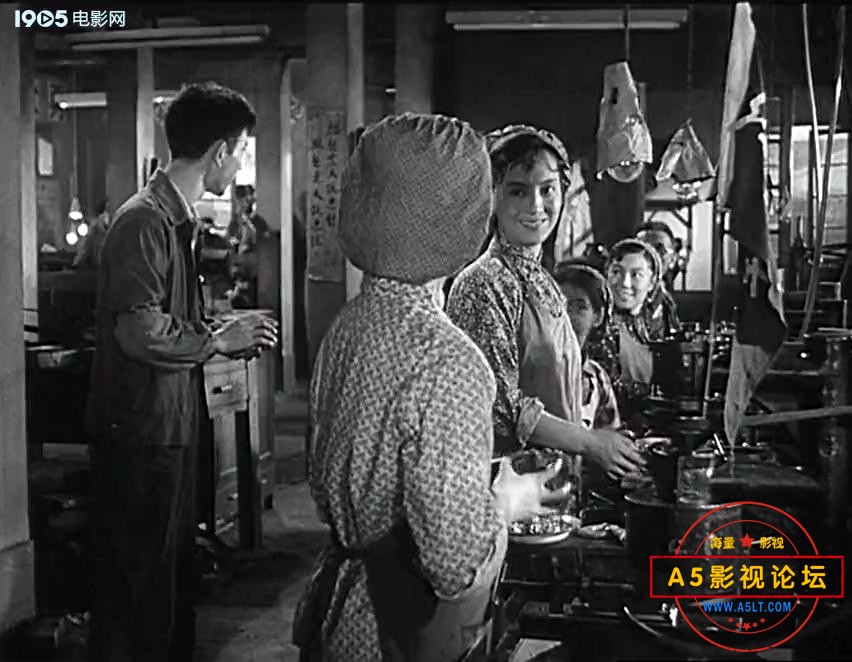向阳花开（1960）.mp4_20231025_222318648.jpg
