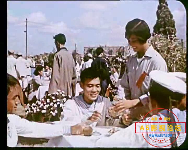 春满人间 1959.mp4_20231113_180913511.jpg
