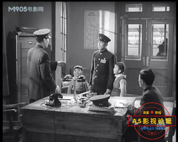 兰兰和冬冬（1958）.mp4_20231122_180040675.jpg