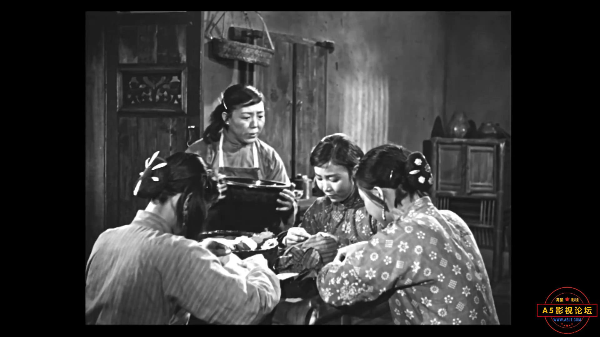 党的女儿 1958.mp4_20231129_140447260.jpg