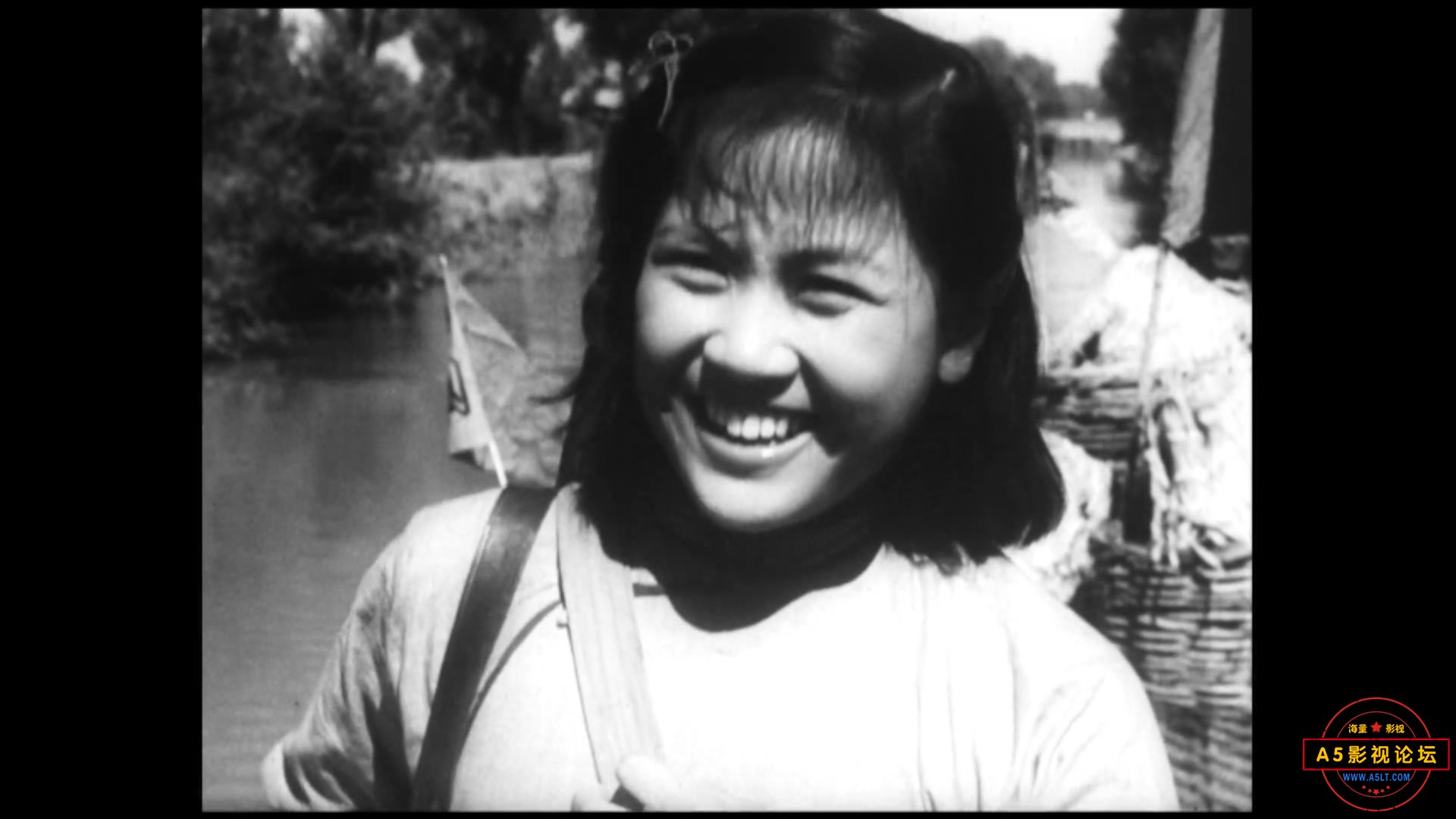 柳堡的故事 1957.mp4_20231209_142637826.jpg