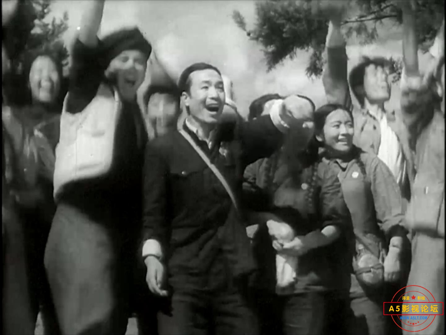 山间铃响马帮来 1954.mp4_20231229_210806751.jpg
