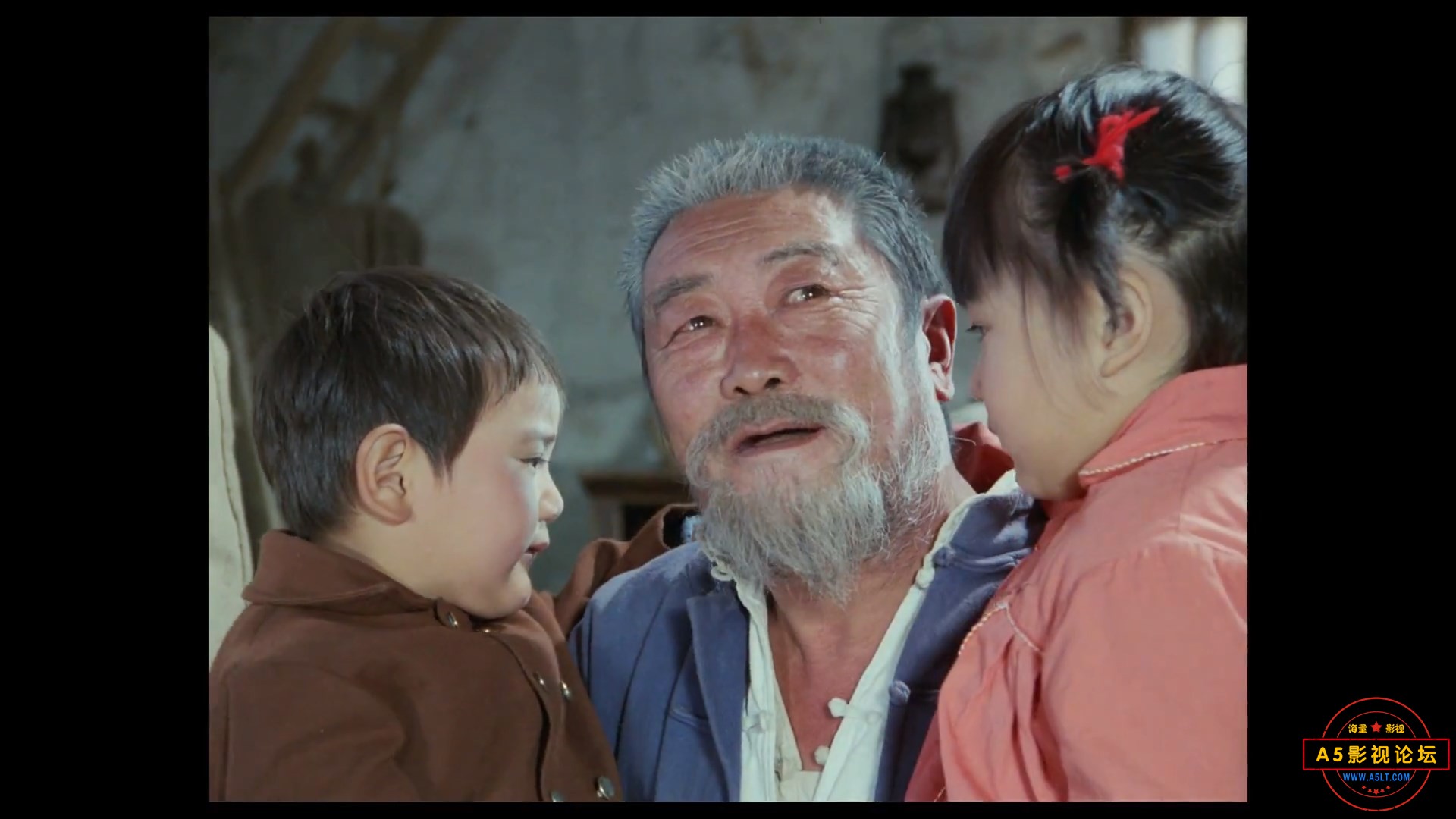 喜盈门.1981.mkv_snapshot_01.35.54.674.jpg