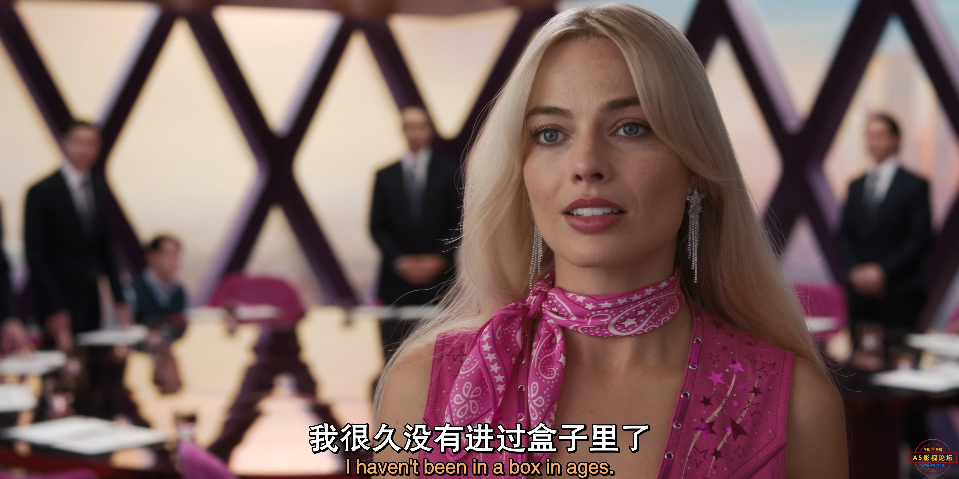 芭比.国英双语.中英字幕.Barbie.2023.2160p.h265-微博@影音臻享.mp4_20240224_070605.099.jpg