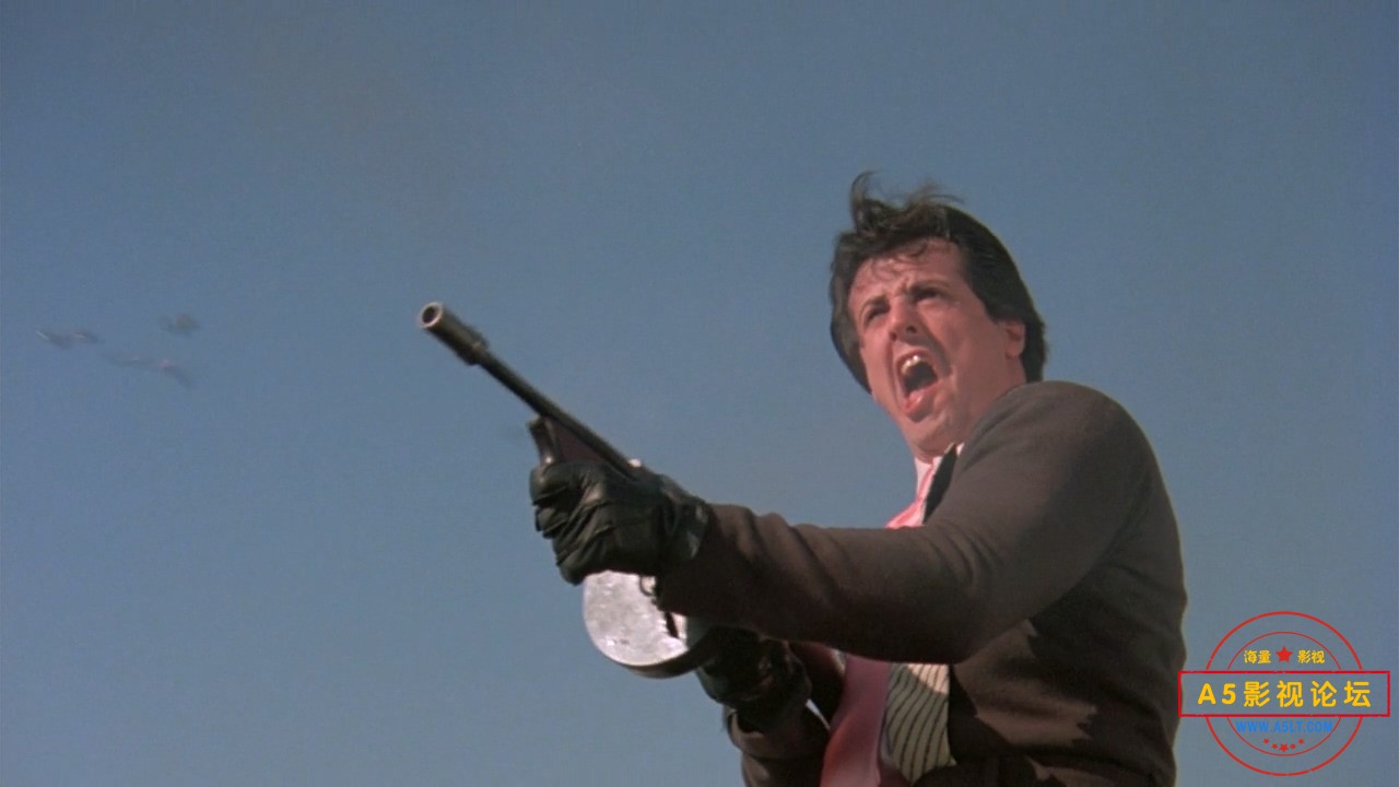 夺命狂奔.Death.Race.2000.1975.720p.BluRay.x264-CiNEFiLE_Death.Race.2000.1975.720.jpg