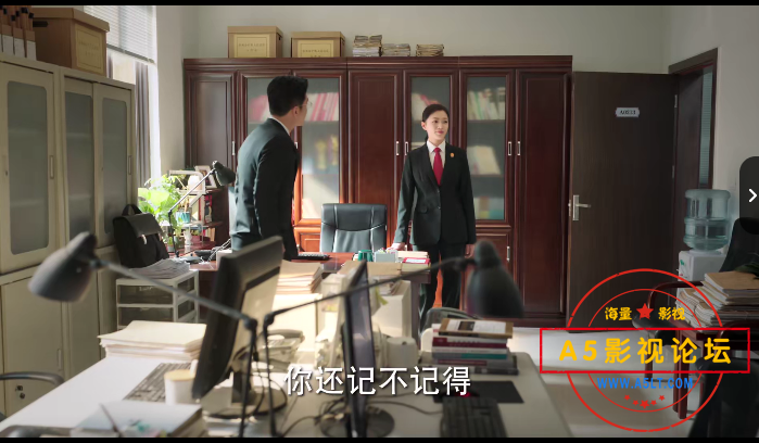 底线3.png