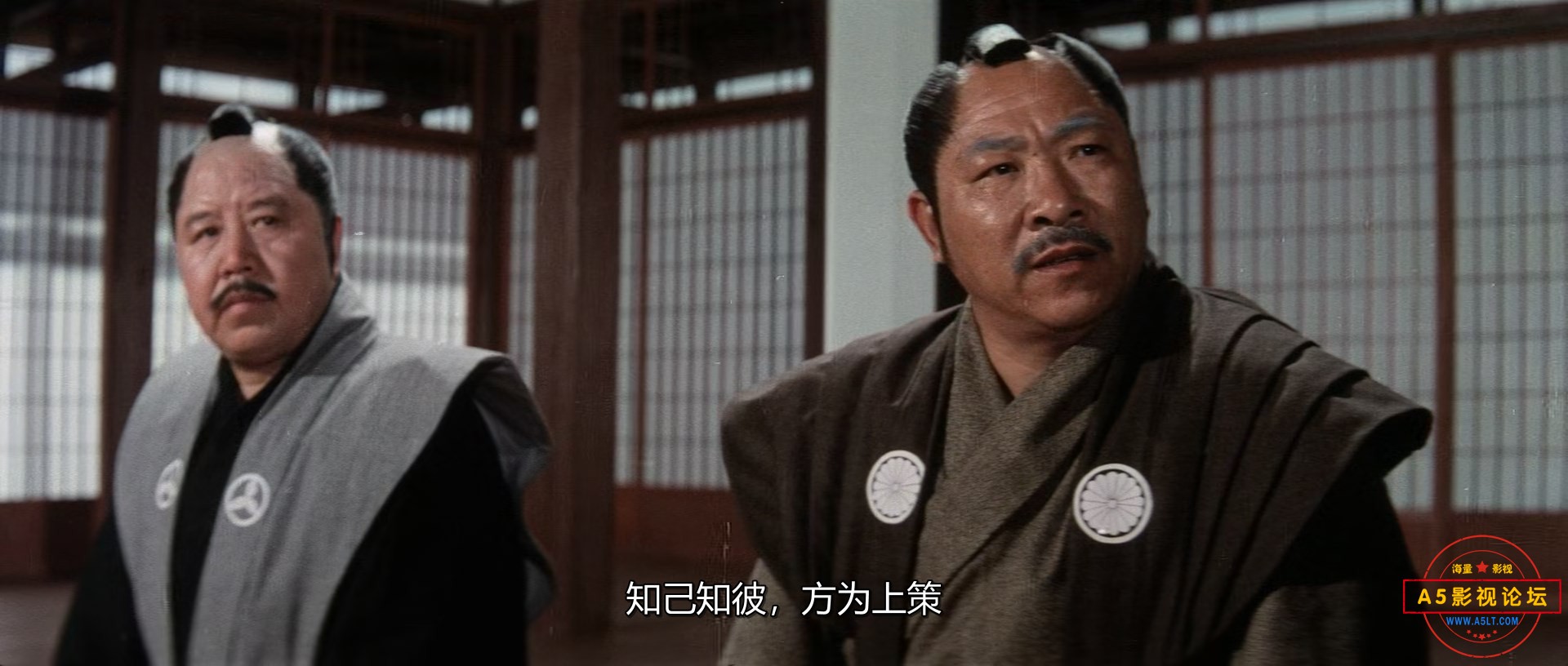 神拳大战快枪手Return.Of.The.Chinese.Boxer.1977.DUBBED.1080p.BluRay.x265-RARBG.mk.jpg