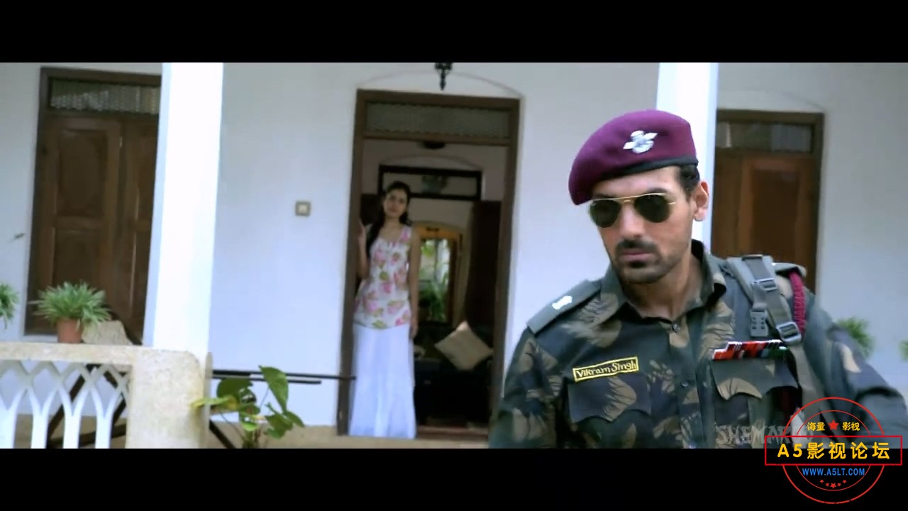 谍战马德拉斯.Madras Cafe.2013.HR-HDTV.AC3.1024X576.X264.mkv_20240904_173255.404.jpg