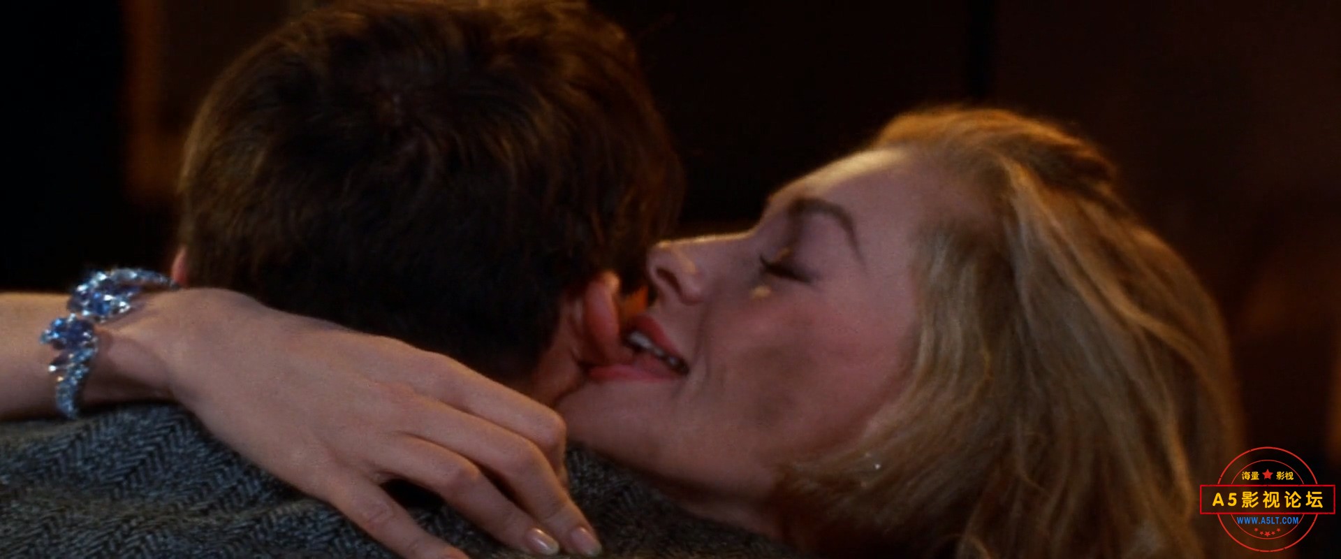 Designing.Woman.1957.1080p.BluRay.H264.AAC-RARBG.mp4_20240911_201823.028.jpg
