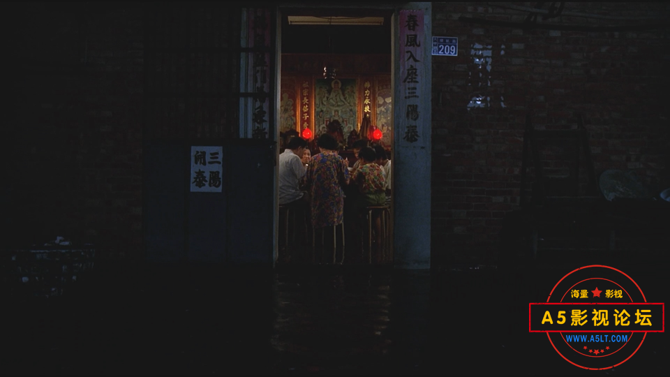 热带鱼.1995.BD1080p.国语中字.mp4_20240925_200506.714.png