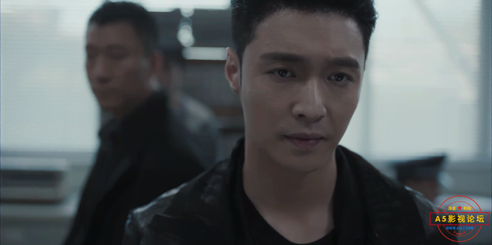 截图2-E03.2160p.WEB-DL.H265.AAC-LeagueWEB.mp4_20241008_130520.577.png