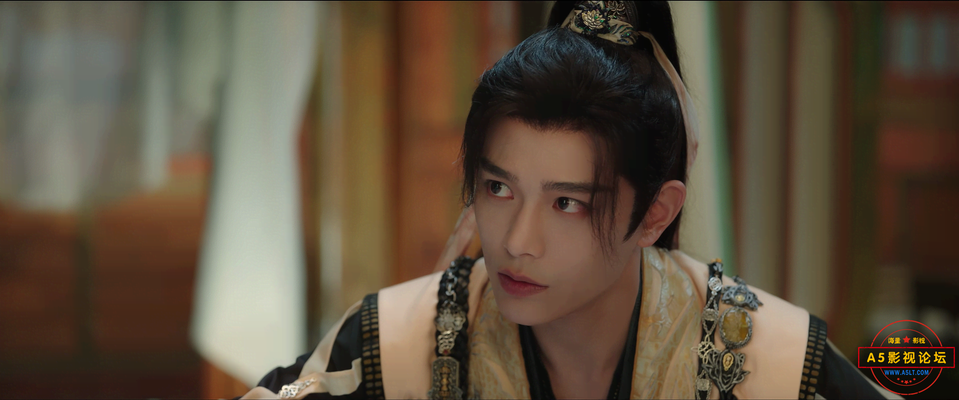 2永夜星河.Love.Game.in.Eastern.Fantasy.S01E01.2024.2160p.WEB-DL.DDP5.1.H265-Pure.png