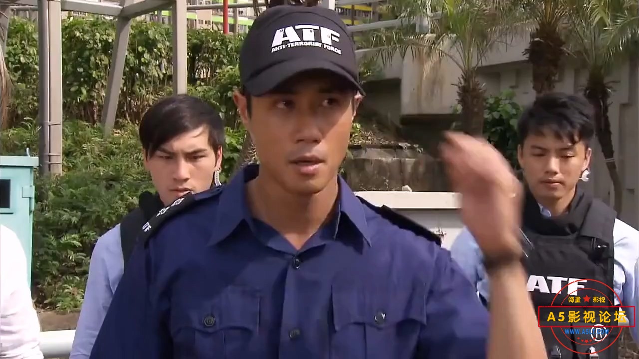 叛逃[国语版]02.mp4_20241220_104918.578.jpg
