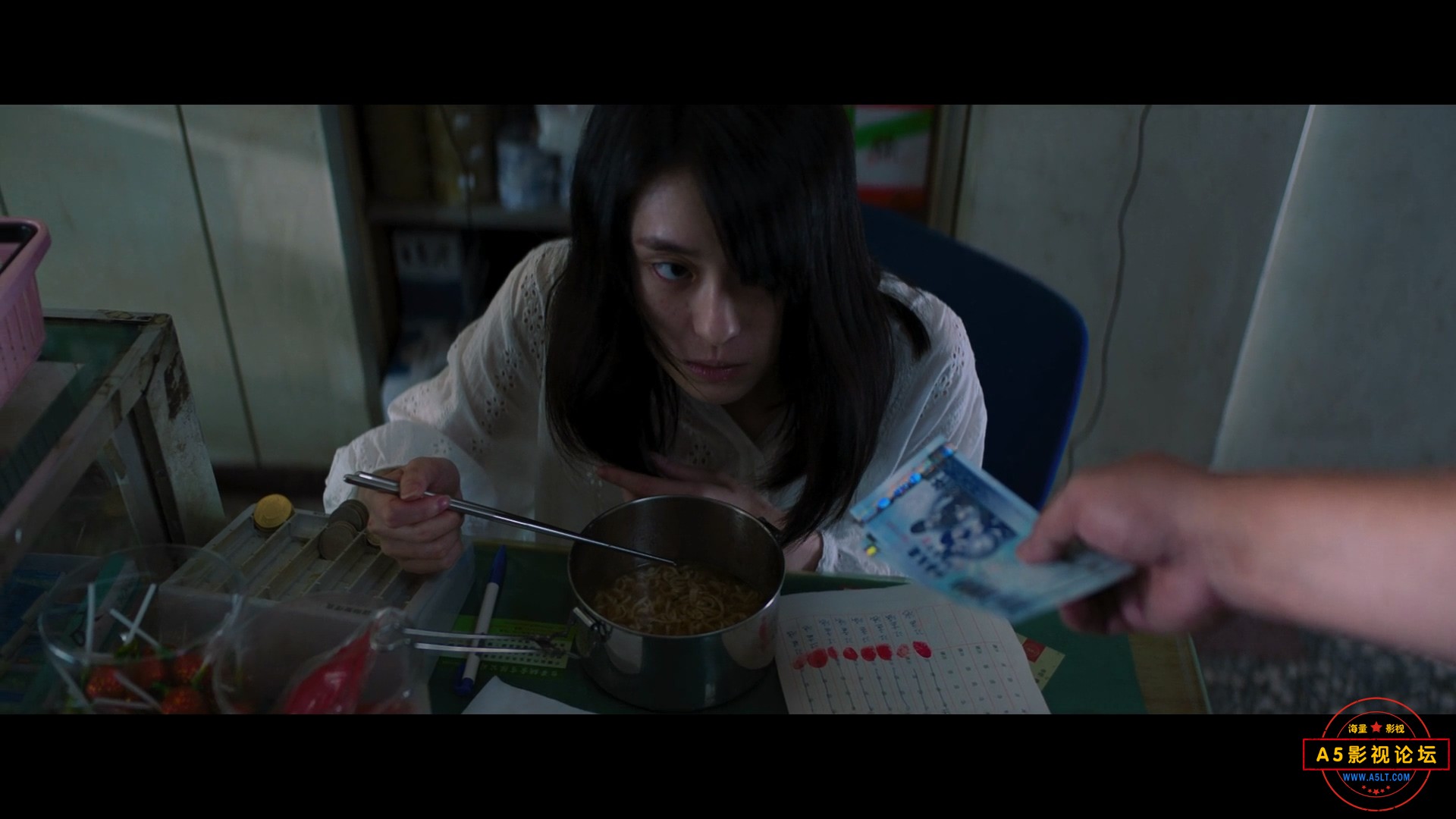 亲爱的杀手Be.Alive.Just.Like.You.2020.1080p.NF.WEB-DL.x264.DDP5.1.mkv_20241229_2.jpg