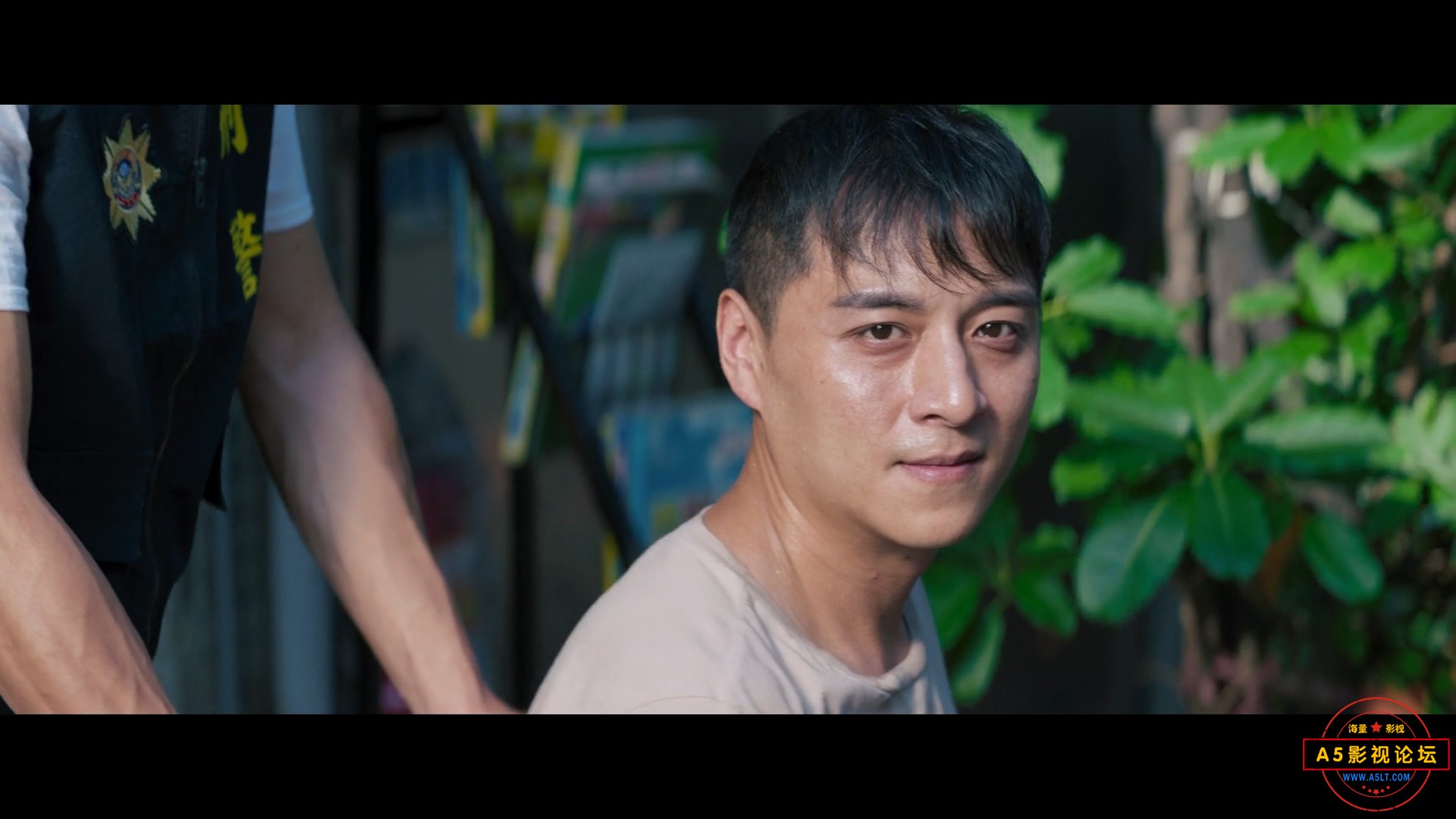 亲爱的杀手Be.Alive.Just.Like.You.2020.1080p.NF.WEB-DL.x264.DDP5.1.mkv_20241229_2.jpg