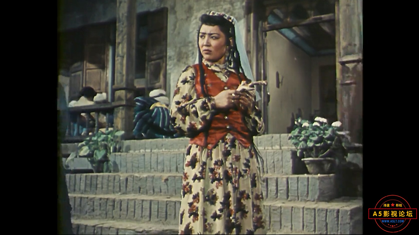 阿娜尔罕.MP4_20250203_124134.764.jpg