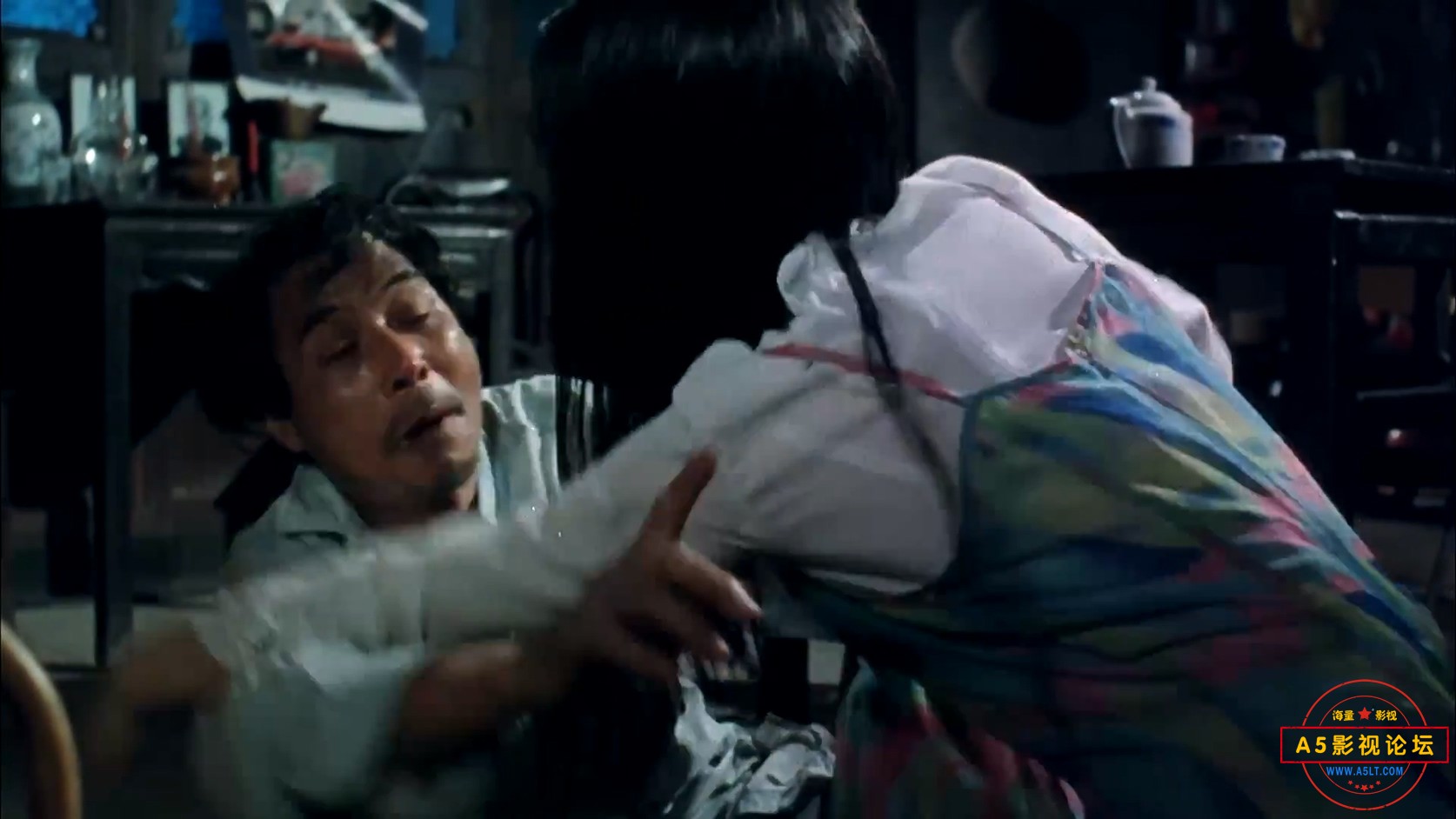 白粉妹.MP4_20250207_111938.779.jpg