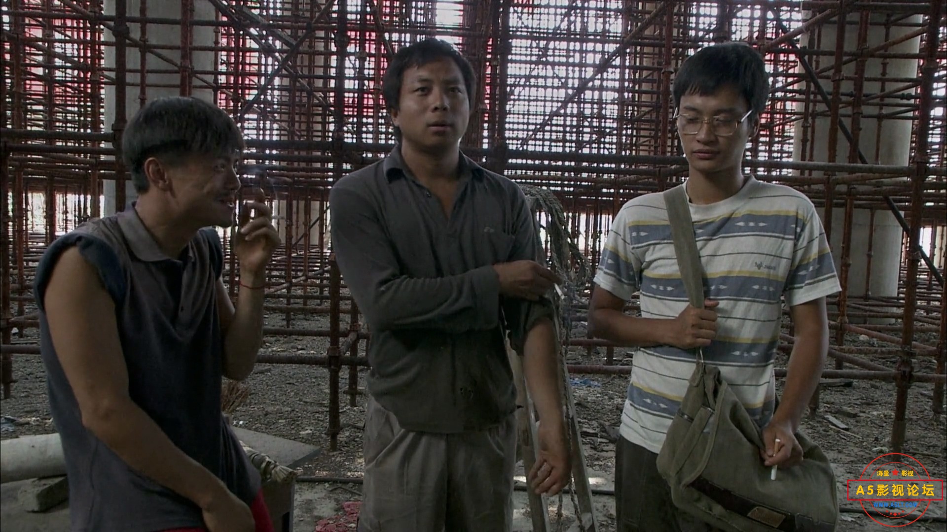 迷城.Distant.Thunder.2010.1080p.WEB-DL.H264.AAC-MOMOWEB.mkv_20250409_114612.318.jpg